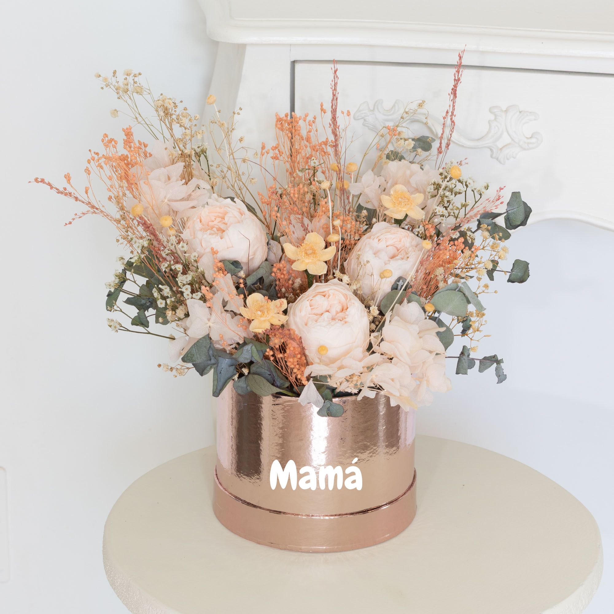 Ramo en caja personalizada con jarrón, regalo ideal para mamá o baby shower