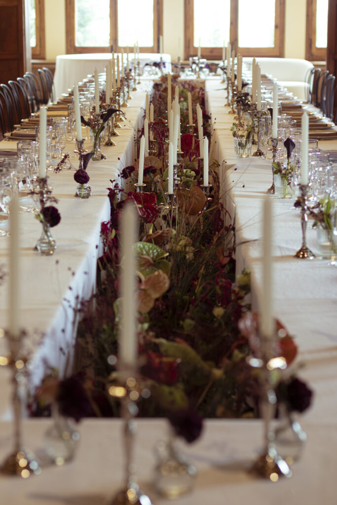 Detalle floral de alta costura para boda de lujo: textura y botánica por 18 Pétalos.flores en la baronia